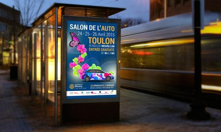 Affiche du salon de l'auto pour le rotary club de TOULON PONANT, exemple en situation sur abris bus en taille sucette